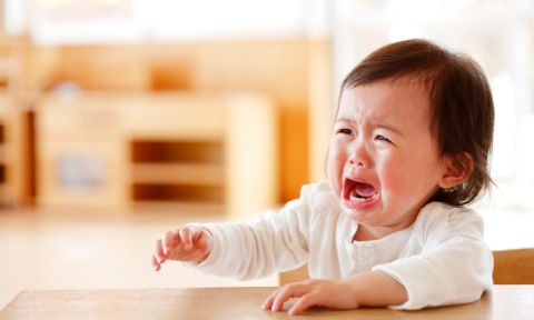 Làm-gì-khi-trẻ-bị-táo-bón